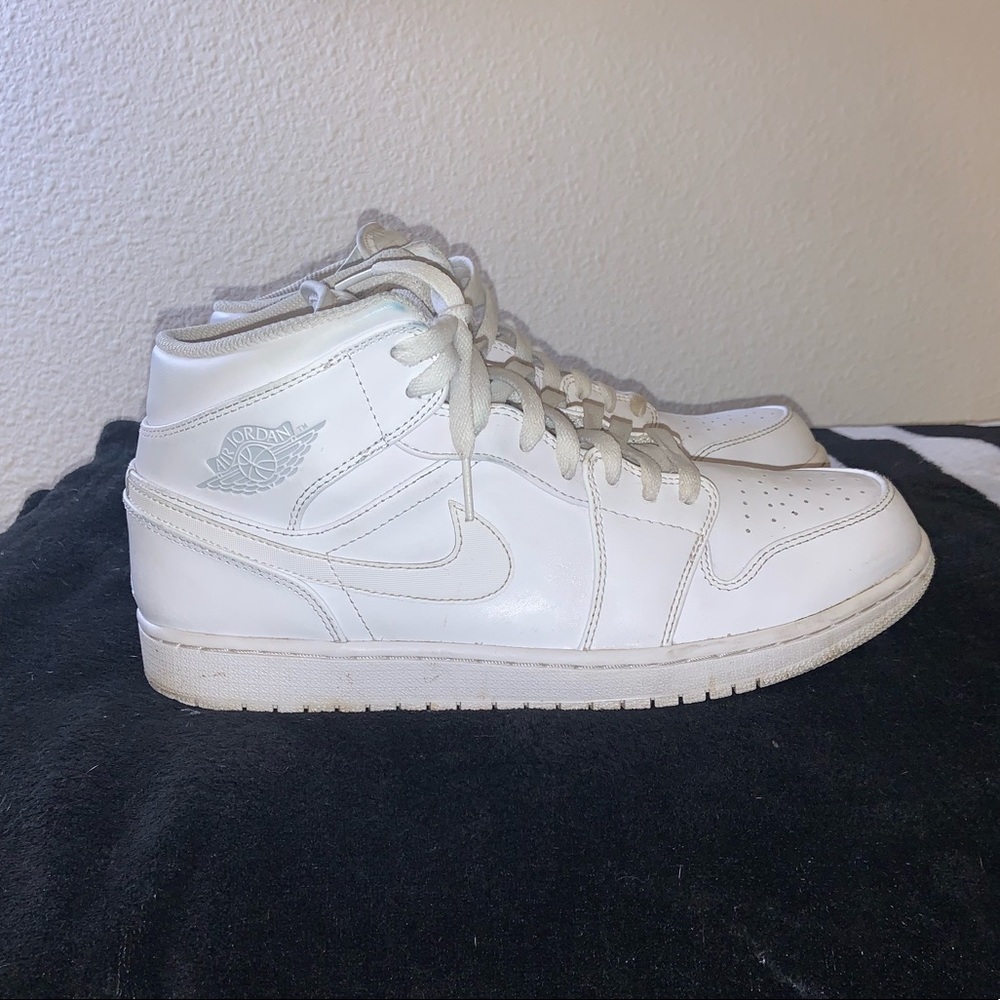 Air Jordan 1 Mid